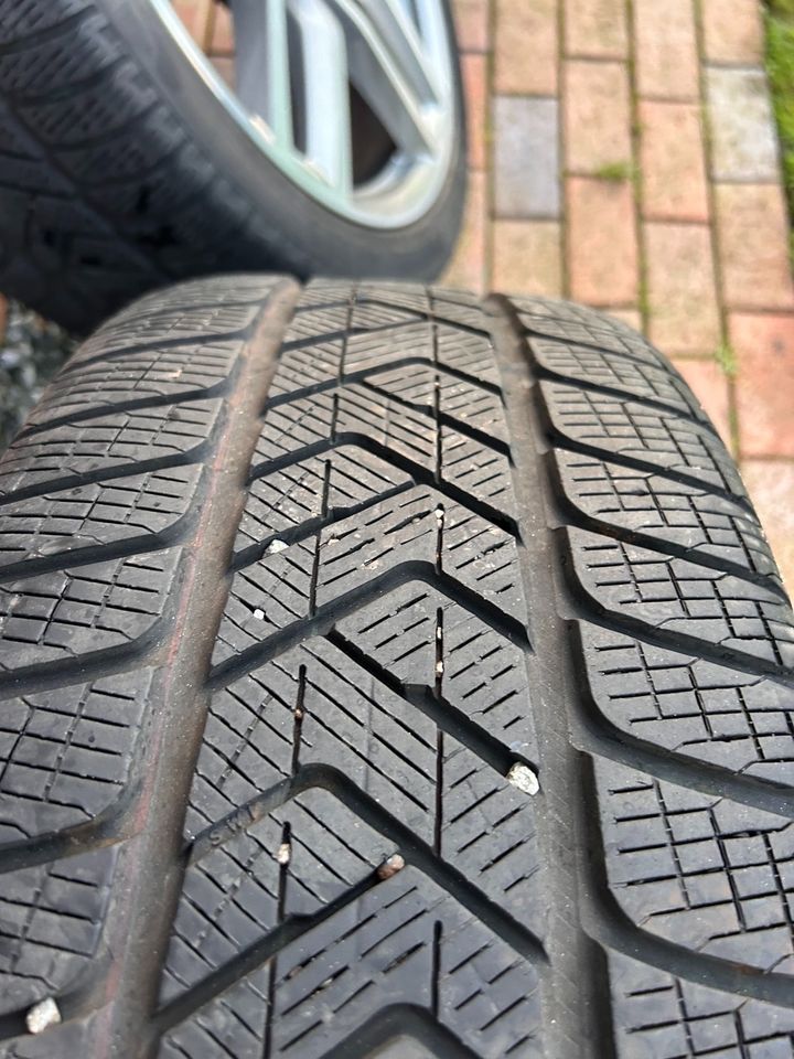 Pirelli Scorpion 255 40 R 21 102V, SUV Reifen, 6mm Profil in Ahlerstedt