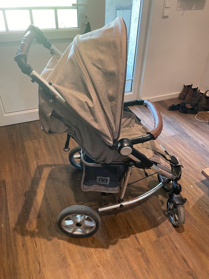 Buggy Kinderwagen Moon Flac mit Regenverdeck in Stavenhagen