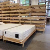 20x BETT 90x200 Vollholz Kiefer mit 28cm hohe Matratze Di-Lara Berlin - Zehlendorf Vorschau