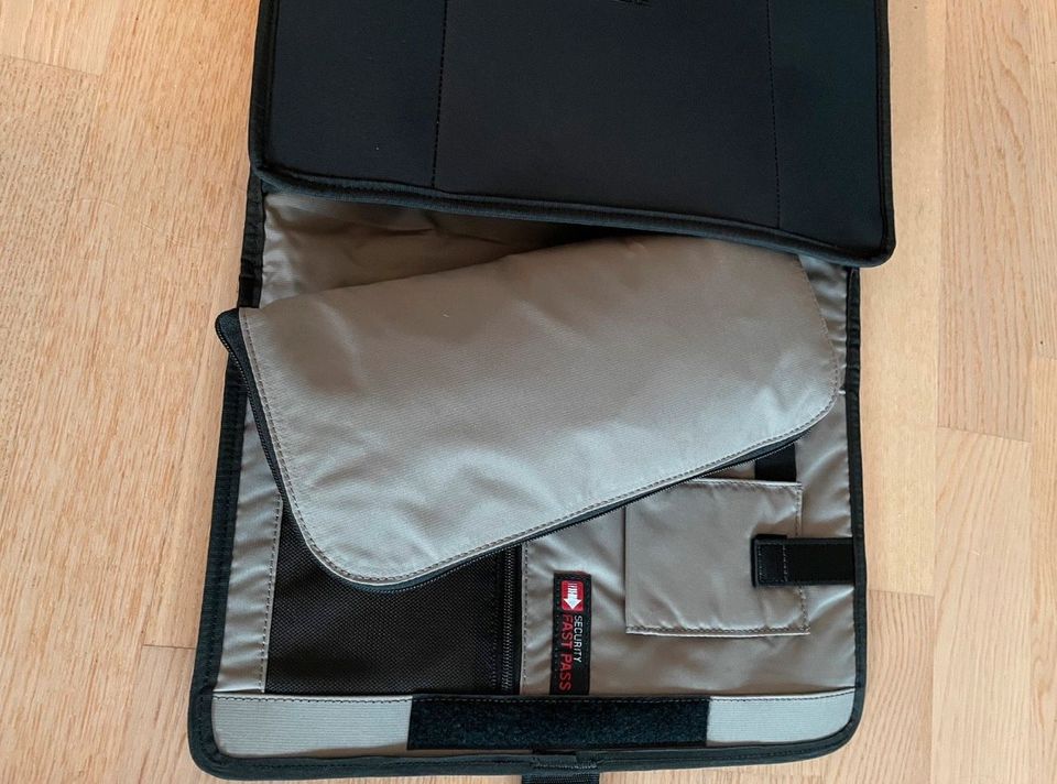 Victorinox Handgepäck Koffer in schwarz in Hofheim am Taunus