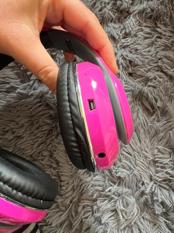 Bluetooth Kopfhörer pink in Erding