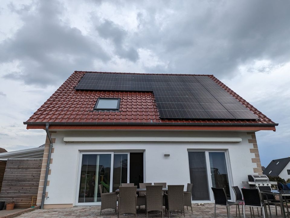 Photovoltaik Anlage 24,9 kWp PV | 2x Sungrow Wechselrichter Notstrom + Speicher 16 kWh + 60x Trina Module + Unterkonstruktion in Herford