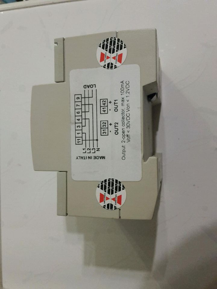 Digitaler Stromzähler Carlo Gavazzi EM24-DIN.AV9.3.X.P2.P/F 63A in Dresden