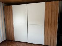 Schiebetür Schwebe Kleiderschrank 300x224 modern skandi weiß hell Nordrhein-Westfalen - Bad Laasphe Vorschau