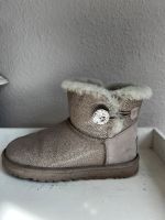 Wunderschöne UGG Boots mit Strass Gr.38 Hessen - Dreieich Vorschau