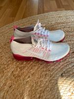Nike Air Vapormax Flyknit 3, Größe 42 Kr. München - Garching b München Vorschau