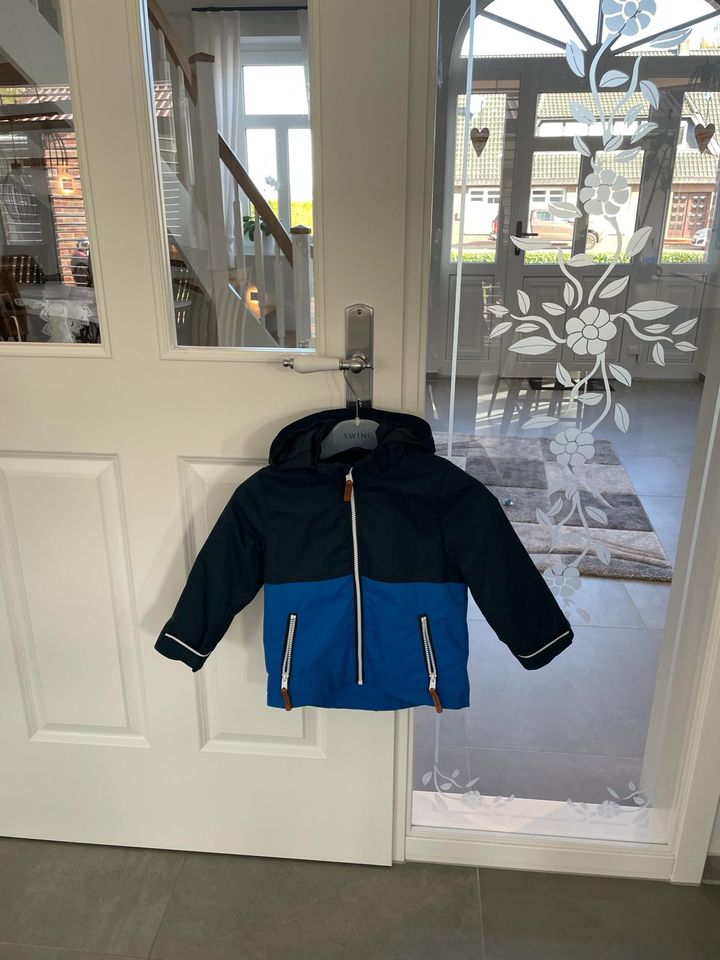 Jacke Gr 104 HM Neu in Markhausen