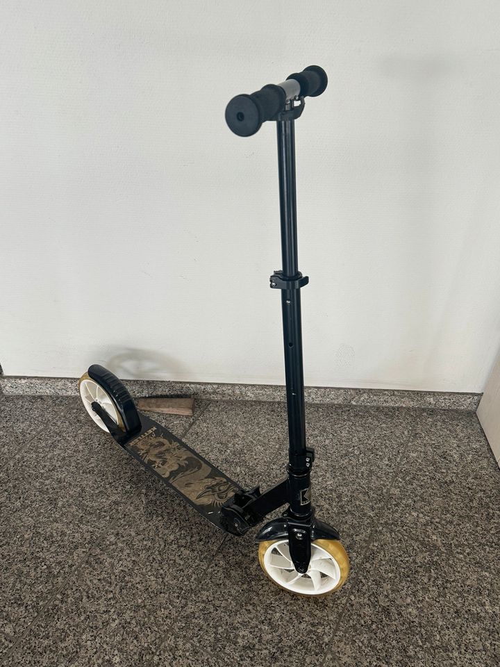 KETTLER ROLLER / Scooter in Wiesbaden