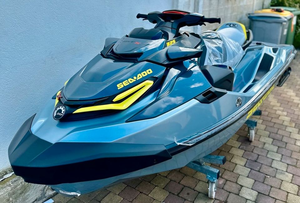 Seadoo RXT X 325 Sea Doo RXP X 325 2024 Spark Trixx 1Up 3Up NEU in Koblenz