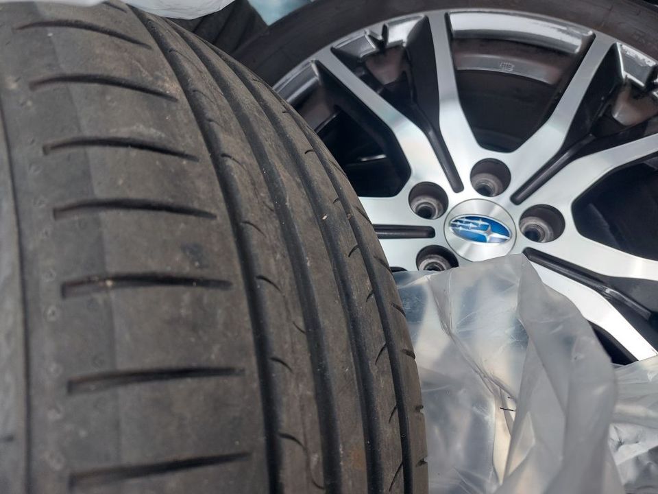 Subaru Impreza 2.0i Lineartronic Exclusive viel Zubehör in Plauen