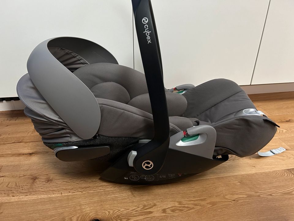 Cybex Cloud z2 Babyschale mit Liegefunktion soho grey in Wuppertal