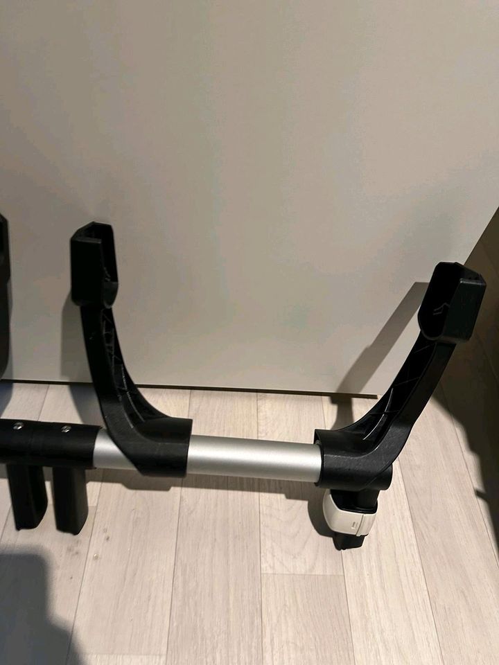 Bugaboo twin adapter für Kinderwagen in Hannover