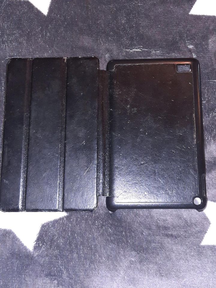 Amazon Fire Tablet 5. Generation, 13GB, 7 Zoll, schwarz + Hülle in Mettmann