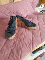 Sandalen mit hohem Korkabsatz Nordrhein-Westfalen - Oberhausen Vorschau