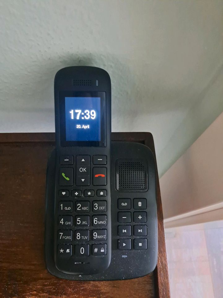 Schnurloses Telefon Sinus A32 mit Anrufbeantworter in Idar-Oberstein