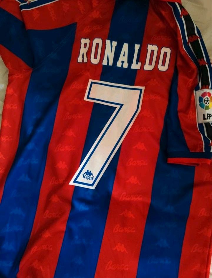 Barcelona 1996/97 Retro Jersey Ronaldo Large in Hanau