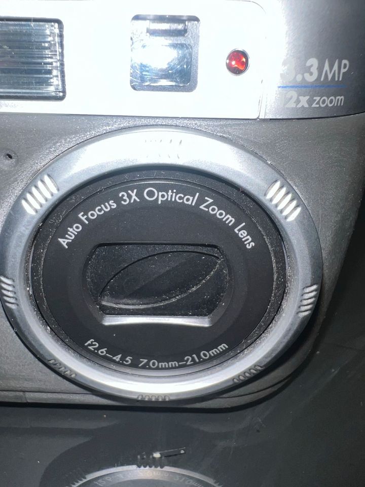 Digitalkamera HP 720 Vintage mit Direktdruckfunktion in Marktredwitz