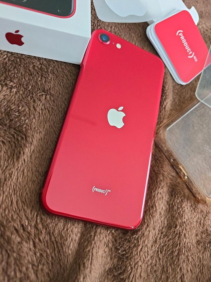 Apple Iphone SE Red 3Gen. 128gb 2022 in Aue
