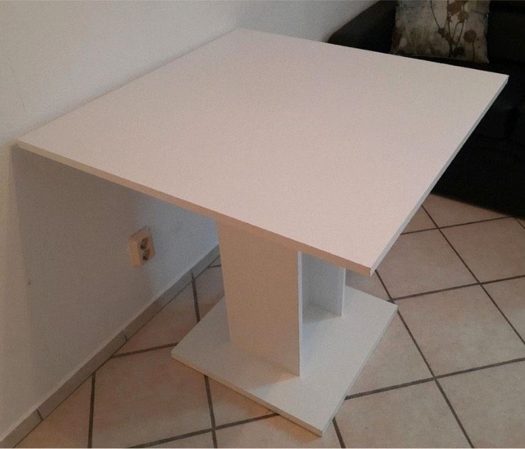Tisch weiß 70x70 cm in Mühlheim am Main
