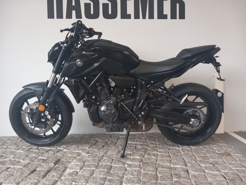 Yamaha MT07 Blackedition TOP ZUSTAND, KKH, Spiegel, Garantie in Malchin