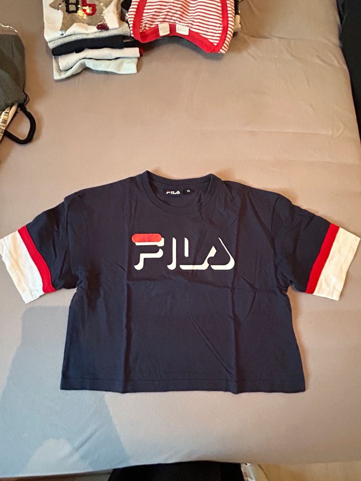 Fila T shirt in Todendorf