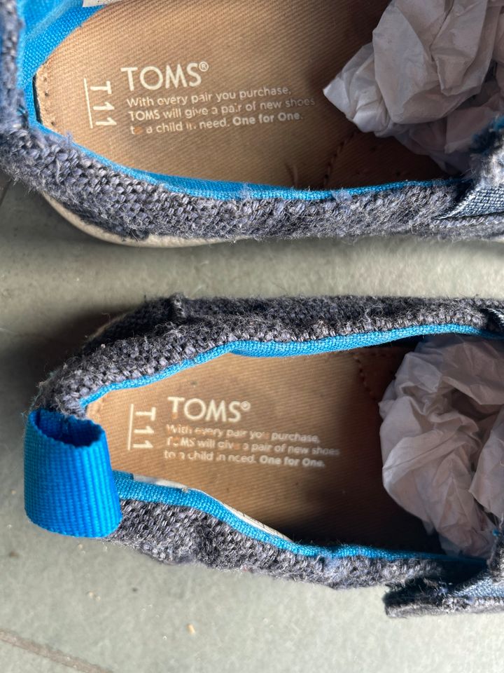 Toms Stoffschuhe Hausschuhe Gr. 28,5 in Gilching