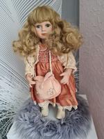 Porzellanpuppe mit Ständer Sammlerpuppe blond Locken 40cm Vintage Nordrhein-Westfalen - Selm Vorschau