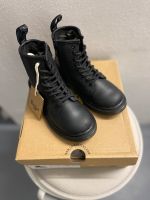 Dr. Martens Kinderschuhe Stiefeletten mit Reißverschluss w.Neu Nordrhein-Westfalen - Paderborn Vorschau