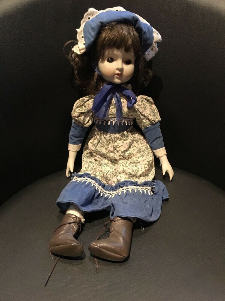 Sammlerpuppen Puppen mit Porzellankopf aus Sammlung VB in Schnaittenbach