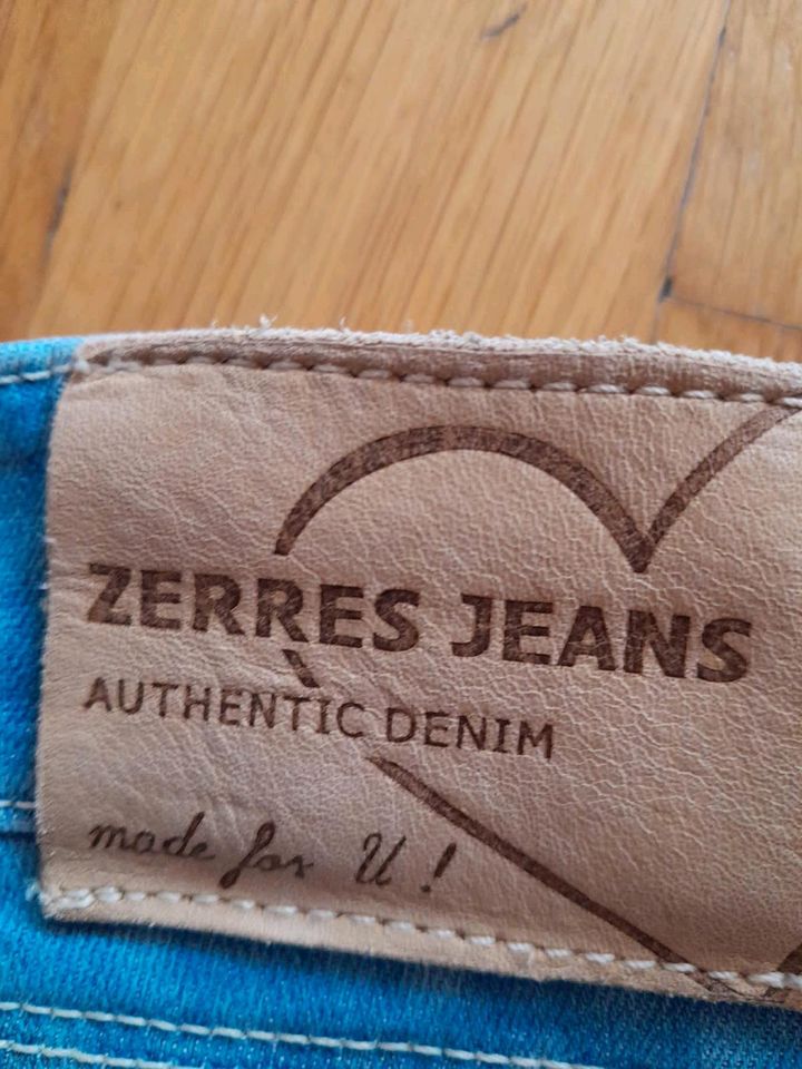 Zerren Jeans L in Lörrach