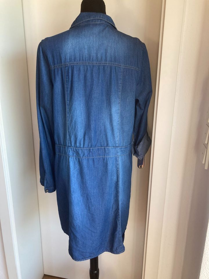 MS Mode - schönes Jeanskleid, blau, durchgeknöpft, Gr. 46 in Ginsheim-Gustavsburg