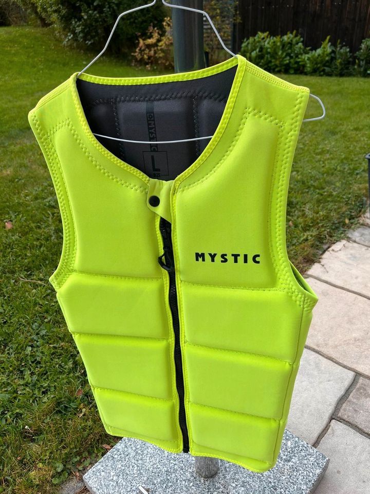 Prallschutzweste Mystic Impact Vest (Kite, Wingfoilen, Wake) Gr L in Holzkirchen