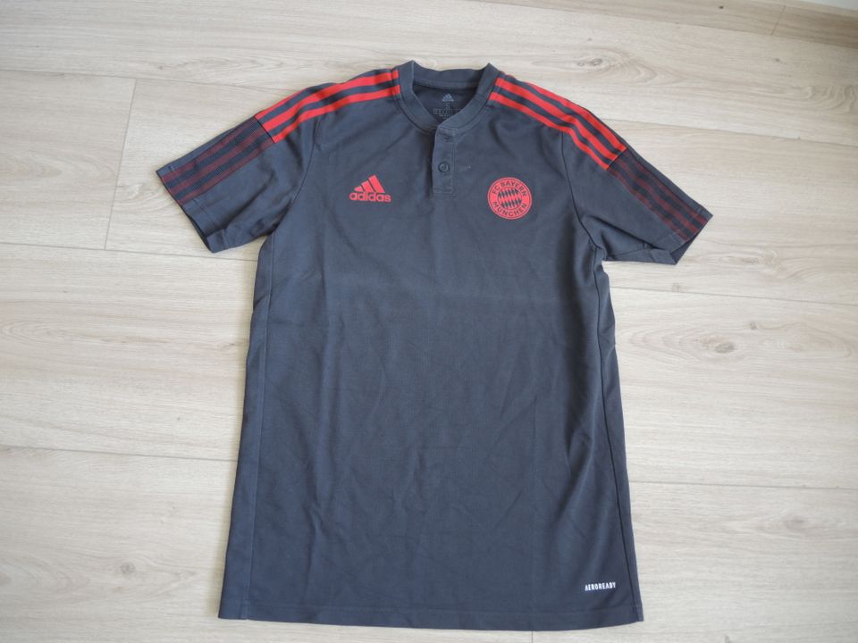 Shirt T-Shirt FC Bayern München FCB Gr. S in Bobingen