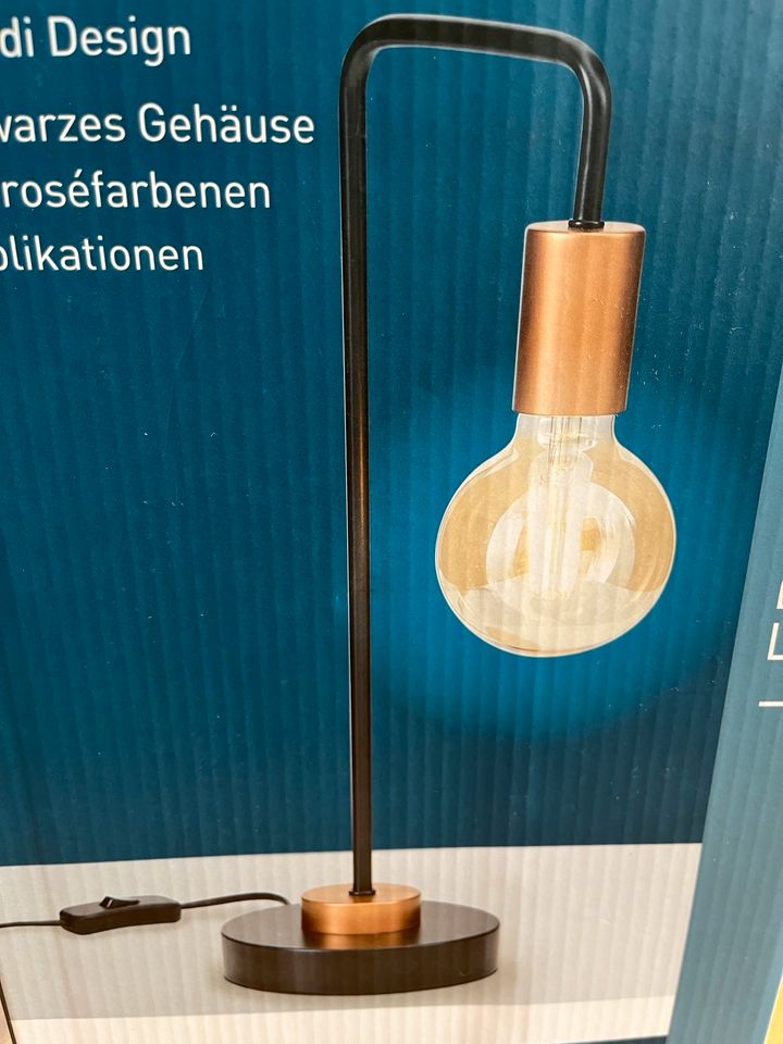 LED Scandy Tischlampe Neu in Bad Saarow