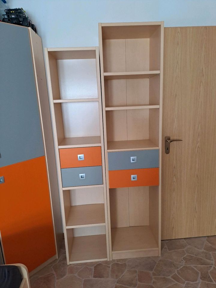 Kinder Eckschrank inkl. Regale in Worms