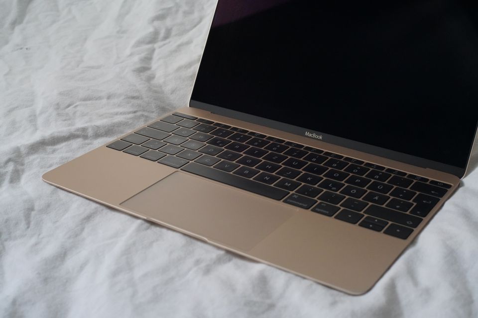Apple Macbook 12" 2015  500GB 8GB &  booq MacBook Tasche in Horstmar