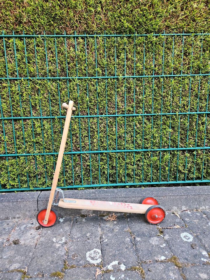 Holz Roller in Stuttgart