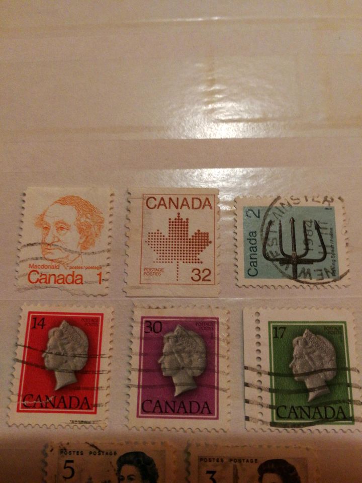 8 Briefmarke Canada Queen in Tellingstedt