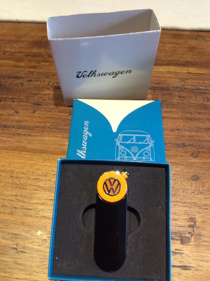 Feuerzeug VW Bulli NEU in Geschenkbox in Duisburg