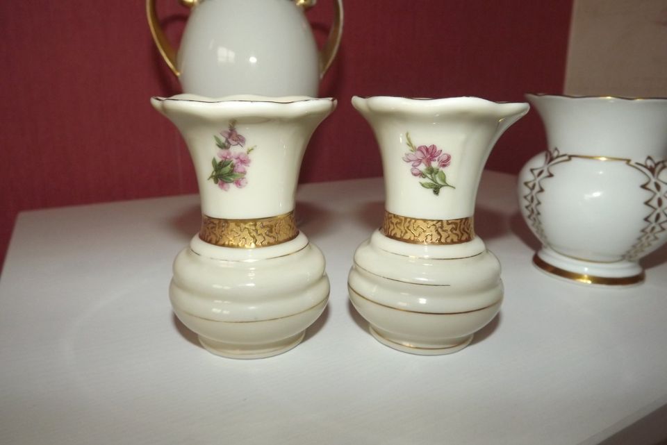 alte/antike Vasen: Beyer & Bock, C.T. Altwasser, Haviland, Ivory in Wernigerode
