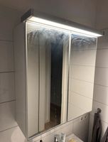 Spiegelschrank mit Lichtleiste (IKEA) Niedersachsen - Nordhorn Vorschau