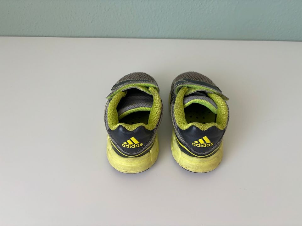 Adidas Sneaker Gr.21 gelb & grau in Pocking