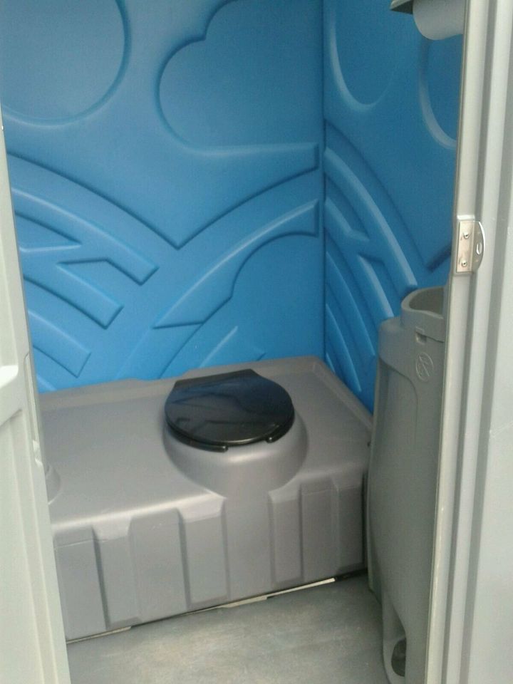 Toilettenwagen 1-1 ohne Anschluss / mobile Toiletten / in Grebenau