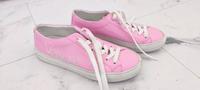 Versace Sneaker Schuhe Barbie rosa 37 groß Designer NP 450€ weiß Niedersachsen - Marxen Vorschau