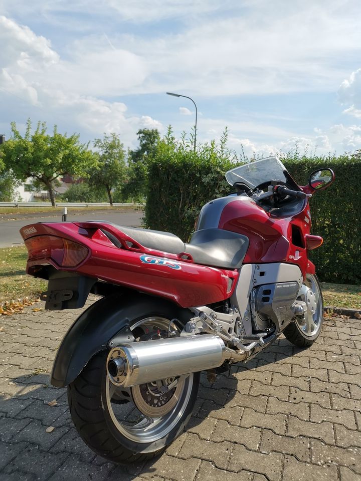 Yamaha GTS 1000 in Motten