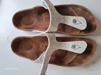 Birkenstock Zehentrenner, Gr 43, guter Zustand Hessen - Dornburg Vorschau