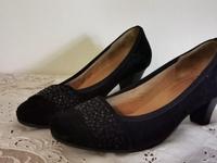 bequeme schwarze Pumps von Gabor Gr 39 mit Glitzersteinchen Hessen - Reiskirchen Vorschau