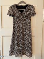 ❗ H&M Gr XS / 34 Kleid Sommerkleid Kurzarm Blumen floral geblühmt Leipzig - Schleußig Vorschau
