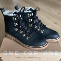Toms Boots Stiefeletten Summit schwarz Gr. 40 NEUwertig Hamburg-Nord - Hamburg Winterhude Vorschau