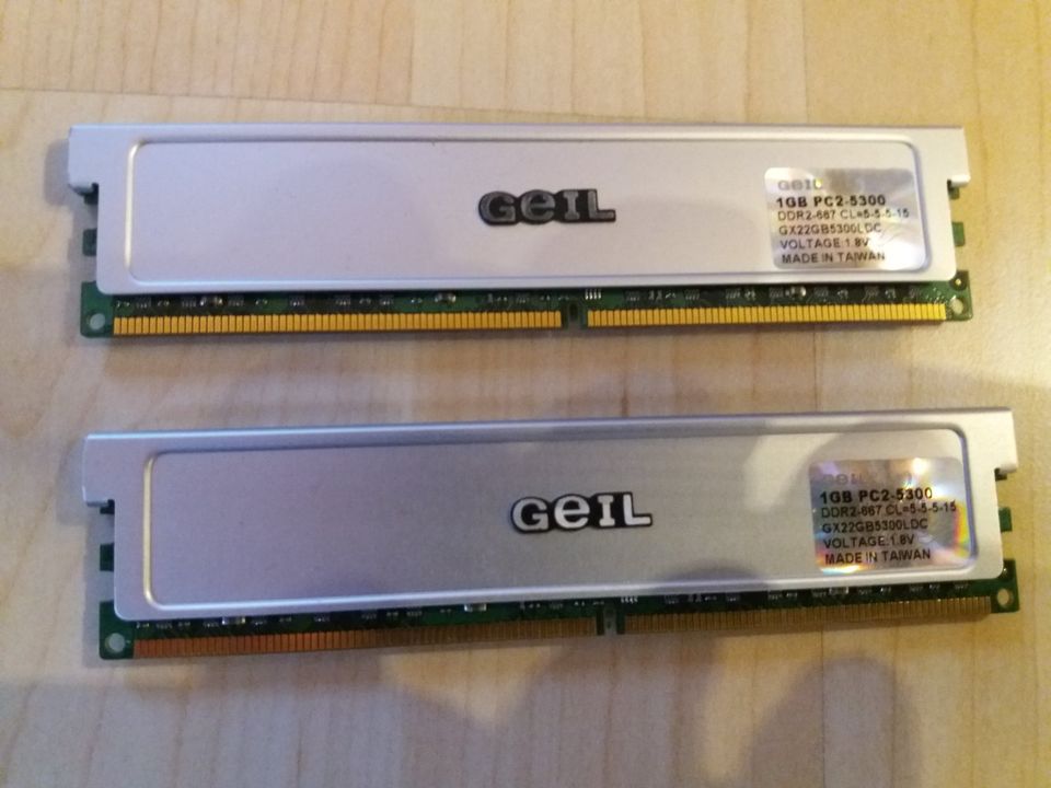 Ram 2x Geil 1GB PC2-5300 DDR2-667 CL=5-5-5-15 in Michendorf